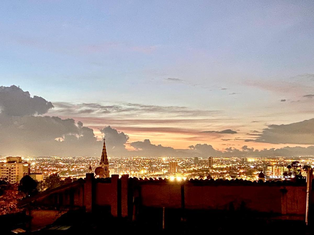 Xia Xue House La Candelaria - Bogota 360 City View Kültér fotó